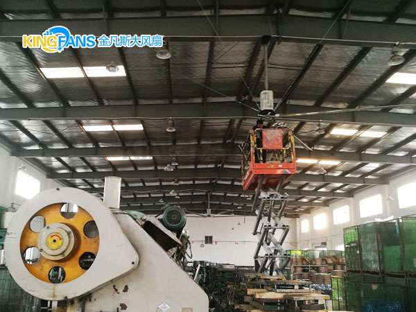 這樣的大型工業(yè)風(fēng)扇，你是否也想安裝一臺(tái)試試？